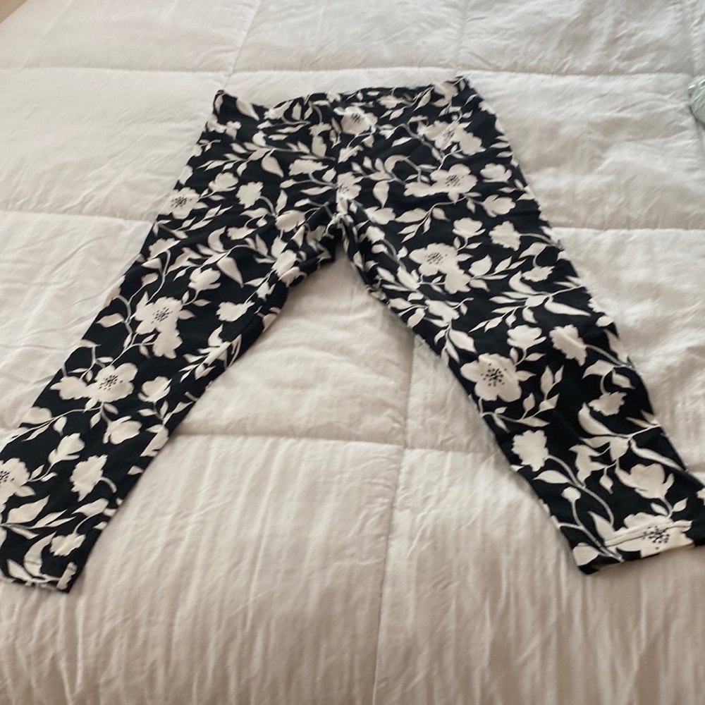 Womens Capri pant
